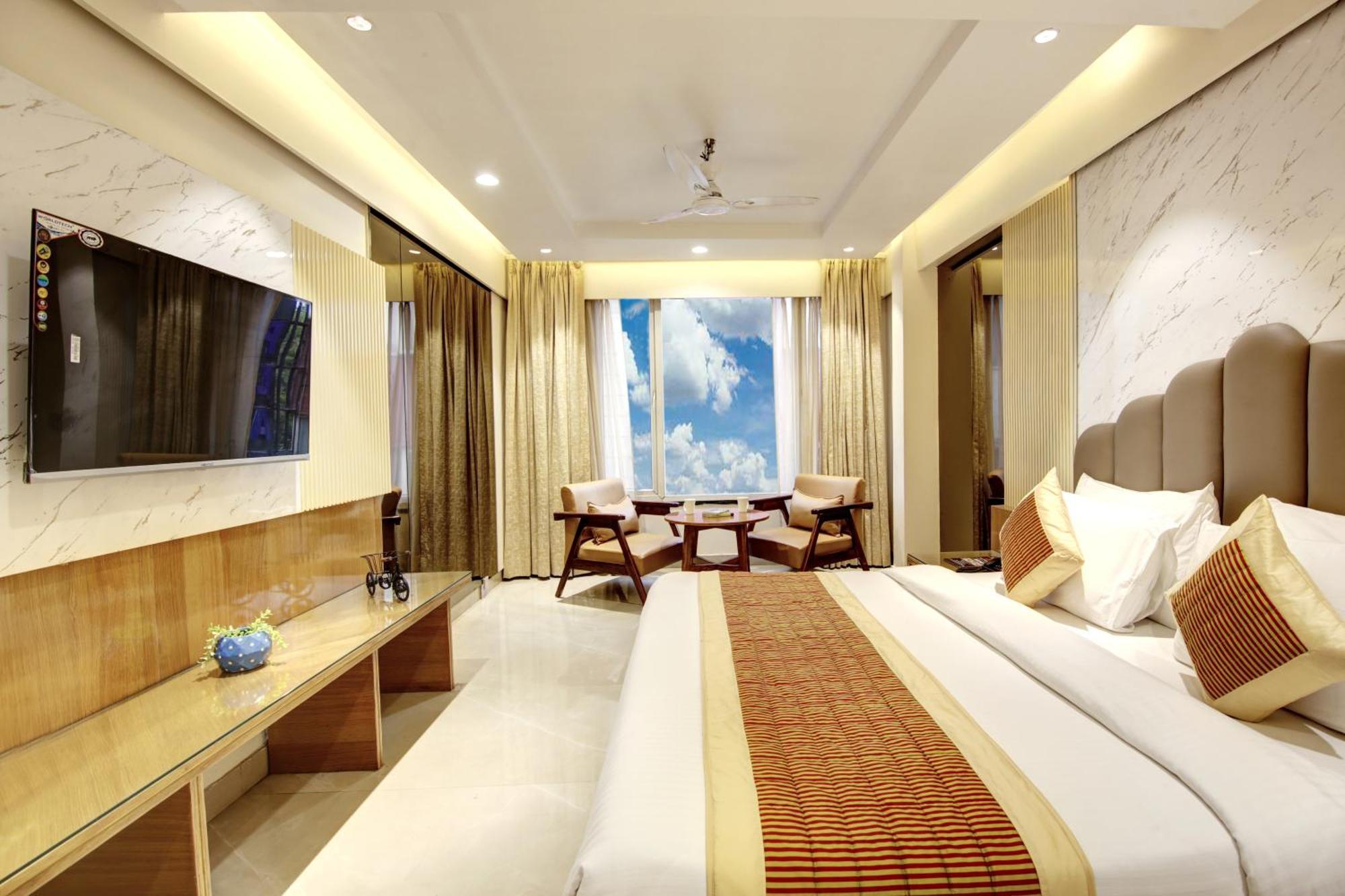 Hotel Krishna Plaza 'New Delhi' - By M S Hospitality Exteriör bild